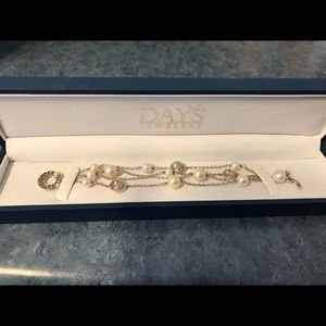 Days freshwater pearl bracelet